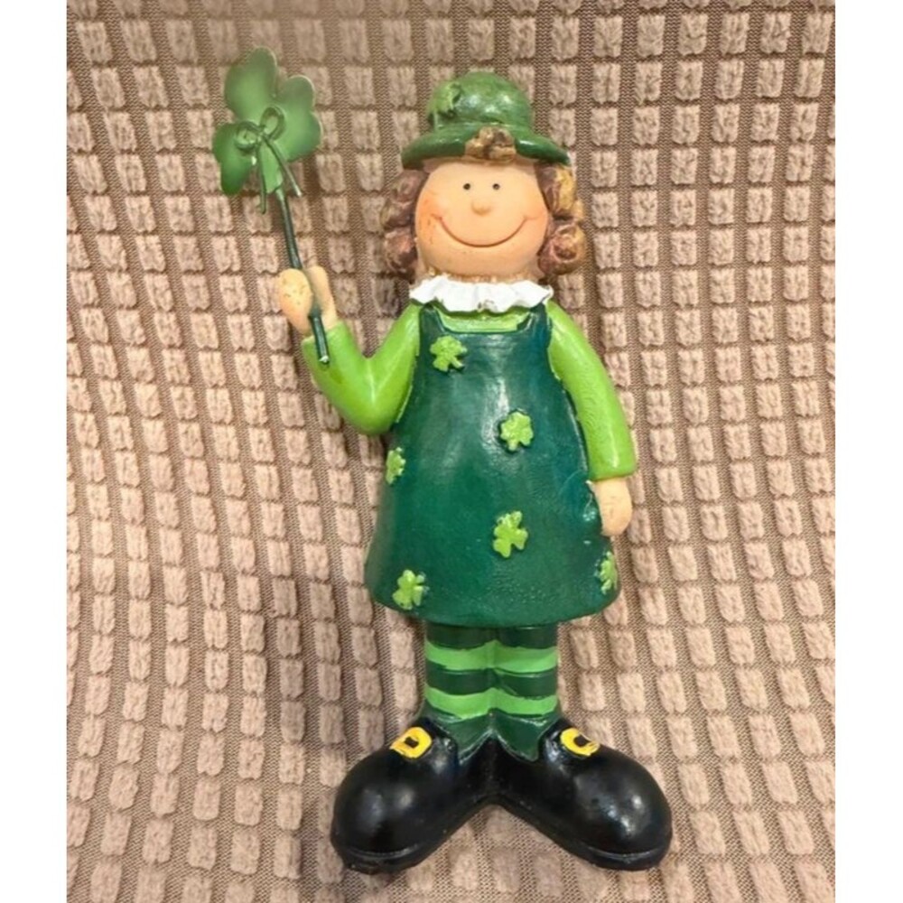 St Patrick's Day Leprechaun Girl Figurine Resin Irish Elf Shamrock Clover Decor